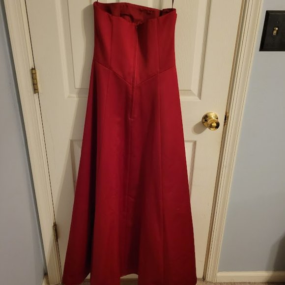 Formal Bridesmaids / Prom Dress - Apple color - Picture 2 of 7